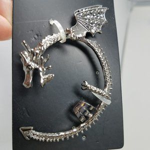 NWOT Hot Topic dragon ear cuff and studs